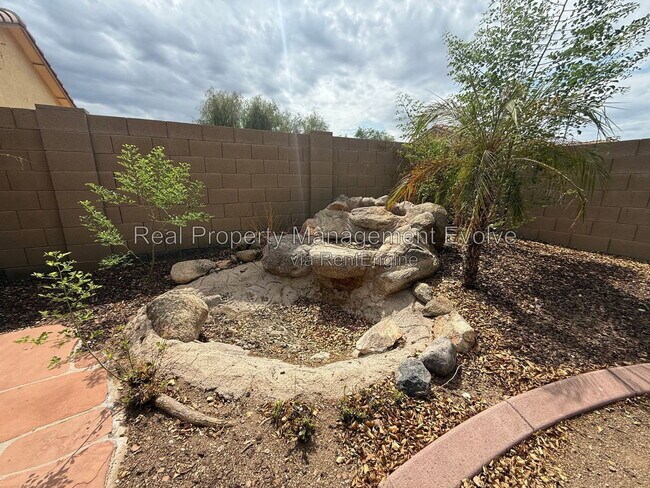 Building Photo - 2513 W Woburn Ln