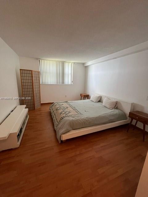 Building Photo - 1175 Miami Gardens Dr