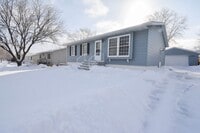 Building Photo - For Rent: Updated 3 Bed, 1.5 Bath Home — Available Immediately