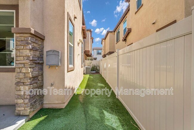 Building Photo - 1704 Cal Orchid Pl