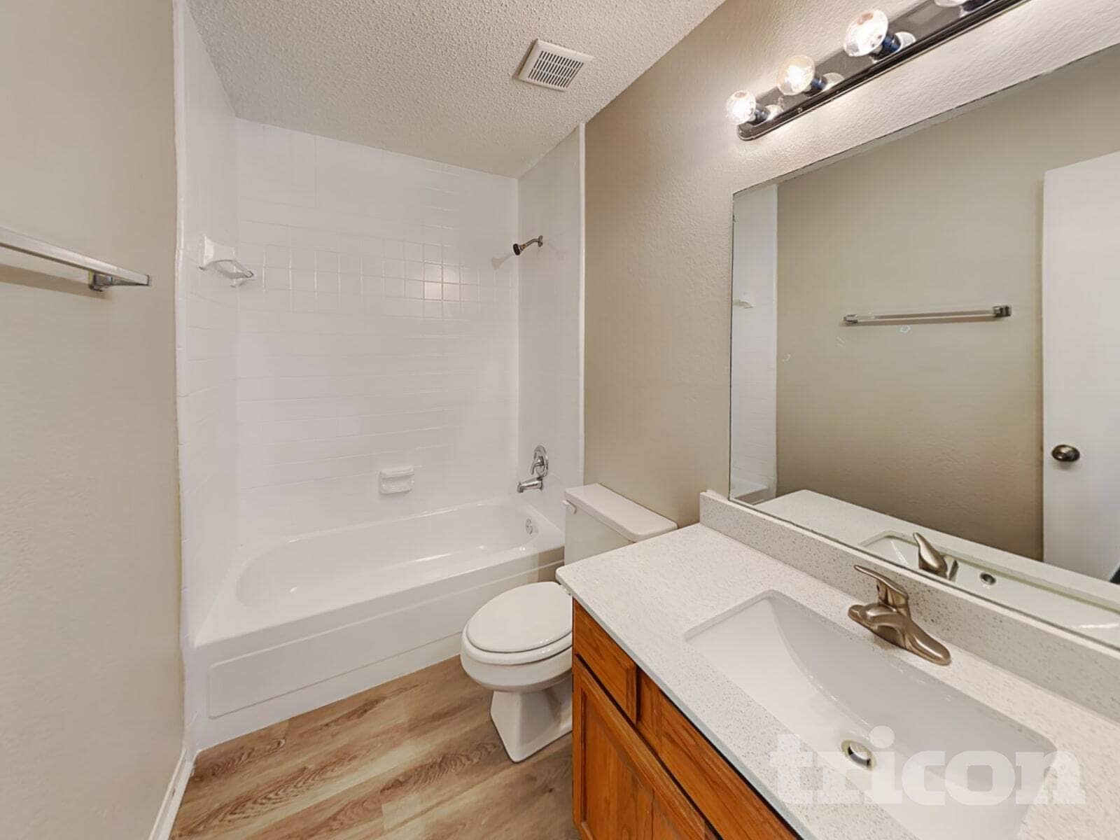 Building Photo - 2758 Briar Hill Dr