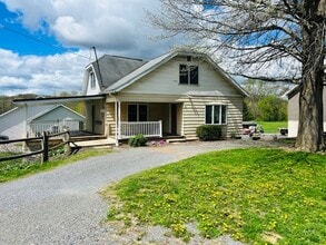 Building Photo - Charming Cape