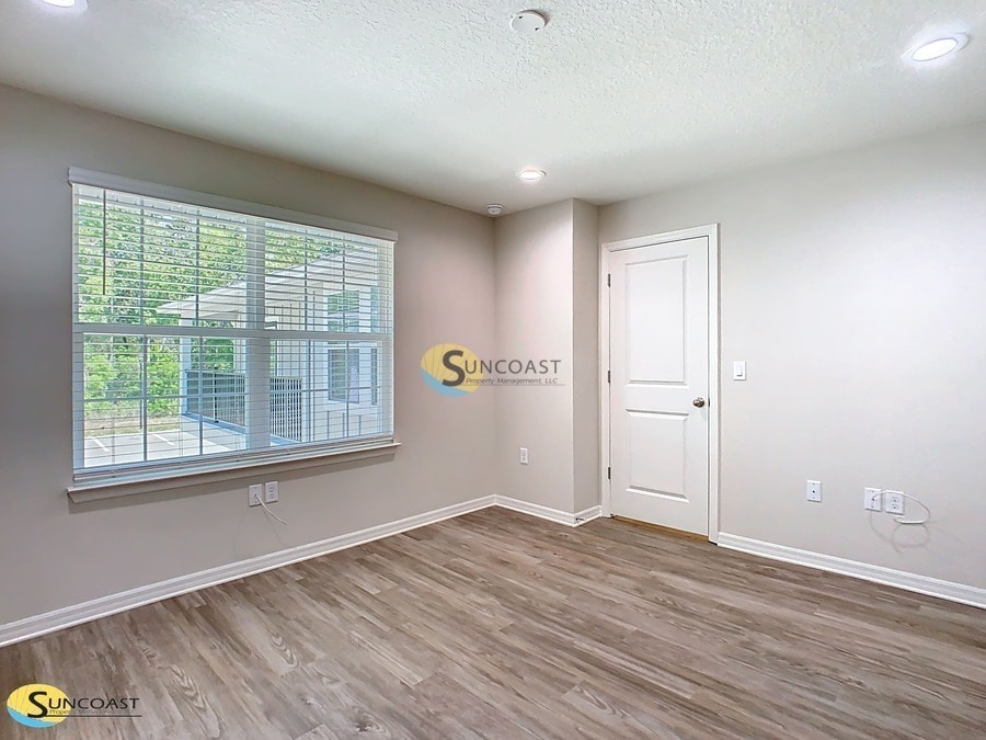 Building Photo - 3821 SW 43rd Ct