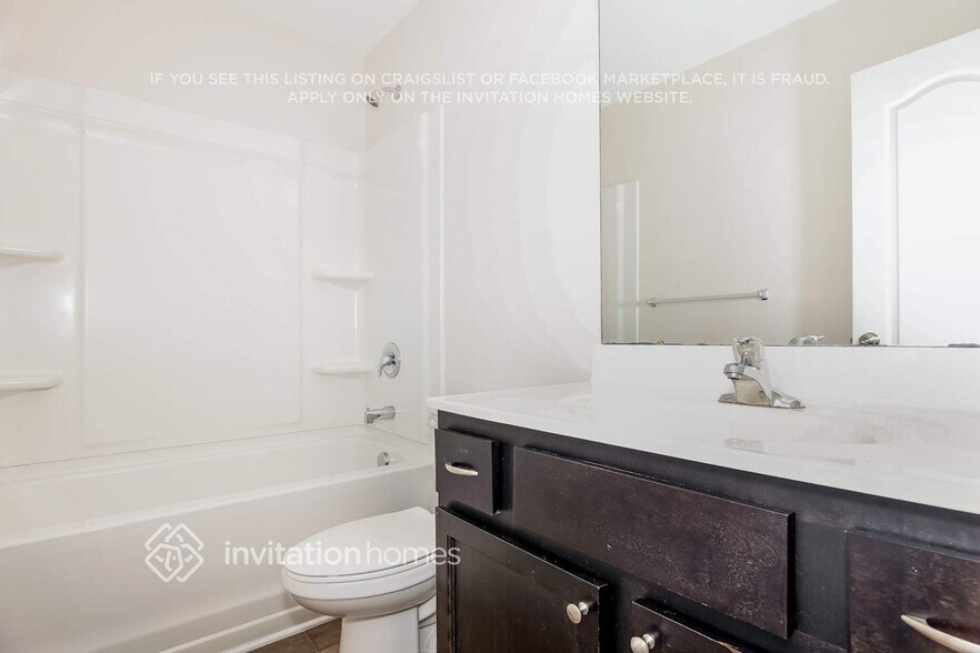 Building Photo - 117 Greenway View Ct