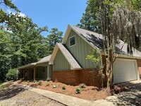 Building Photo - 107 Oklahoma Dr