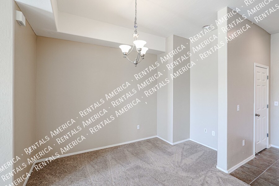 Building Photo - 14575 W Mountain View Blvd