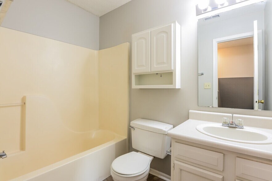 Building Photo - 5217 W Hidden Ridge Ct