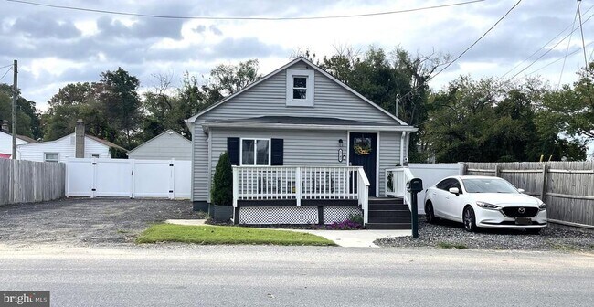 Primary Photo - 1742 Marley Ave