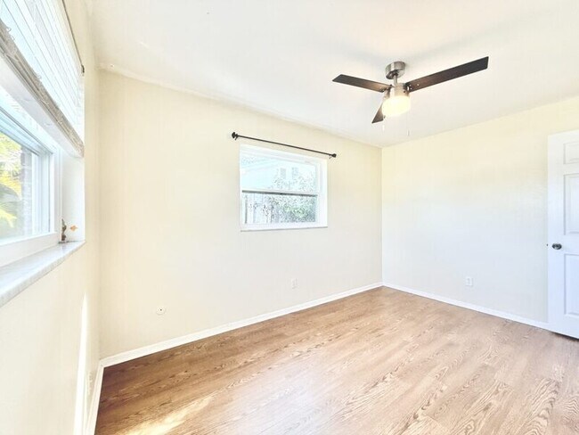 Building Photo - 13788 Montego Dr