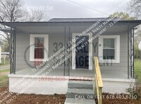 Building Photo - One-Level Single Family charming bungalow ...