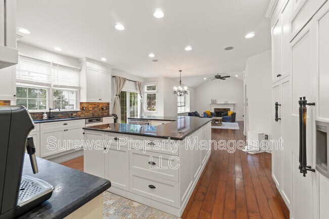 Building Photo - 2 Heather Ln