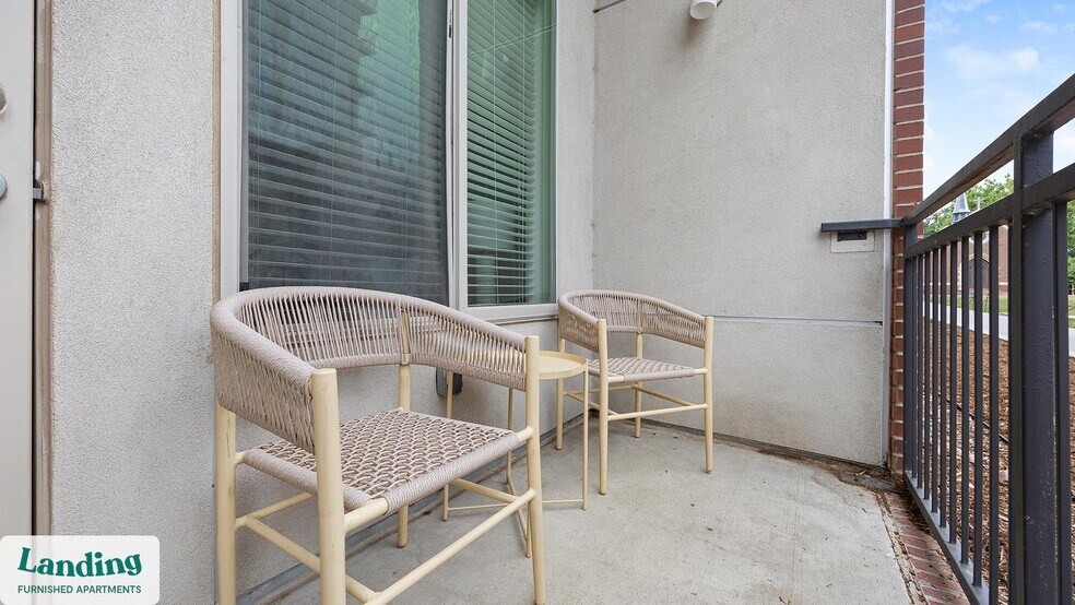 Building Photo - 1550 N Raleigh St