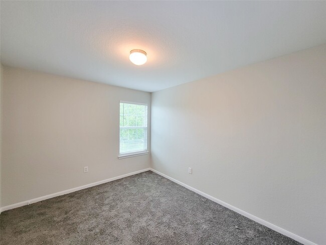 Building Photo - 315 20th St