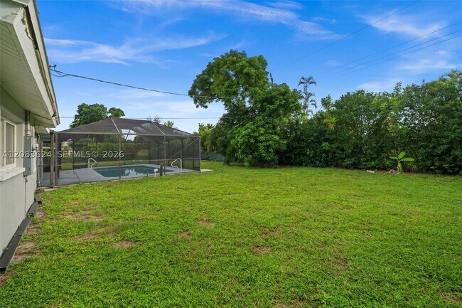 Building Photo - 5212 Santa Rosa Ct