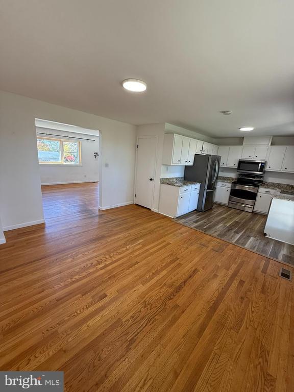 Building Photo - 8787 Hickory Hill