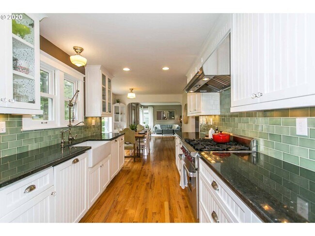 Building Photo - Magazine-Worthy Vermont Hills Home | Sports Court, Theater Studio & Gourmet Kitchen