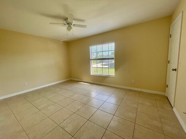 Building Photo - **EAST ENGLEWOOD**