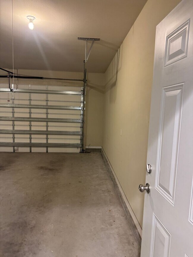 Building Photo - 156 Creve Core Dr