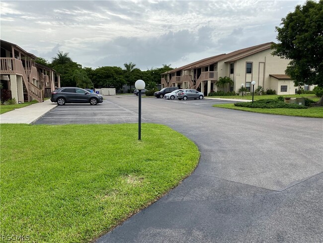 Building Photo - 13118 Feather Sound Dr