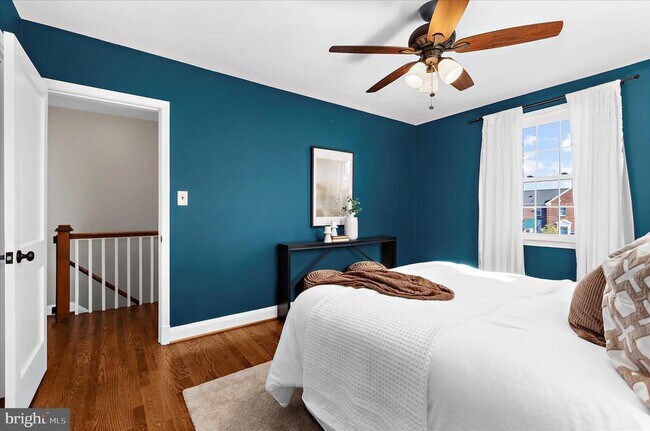 Building Photo - 312 Small Ct