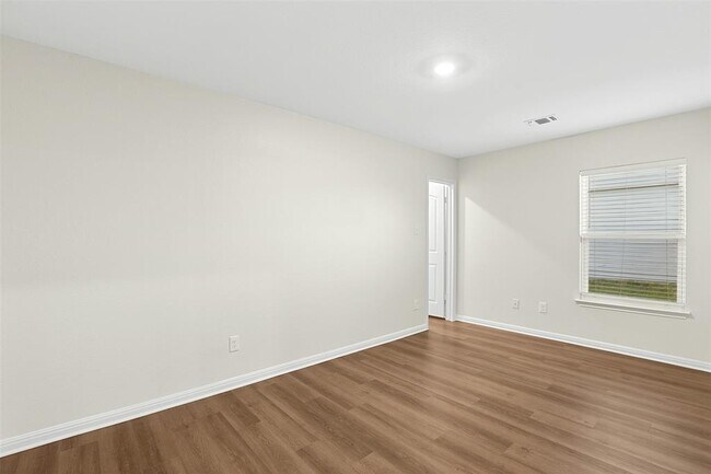 Building Photo - 16416 Farmhouse Ln