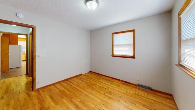 Building Photo - 1727 Assumption Dr