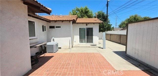 Building Photo - 2500 Sidon Ave