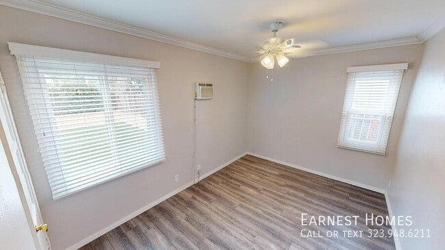 Building Photo - 5917 White Oak Ave