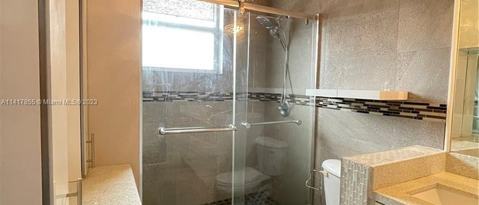 Building Photo - 6524 Hidden Cove Dr