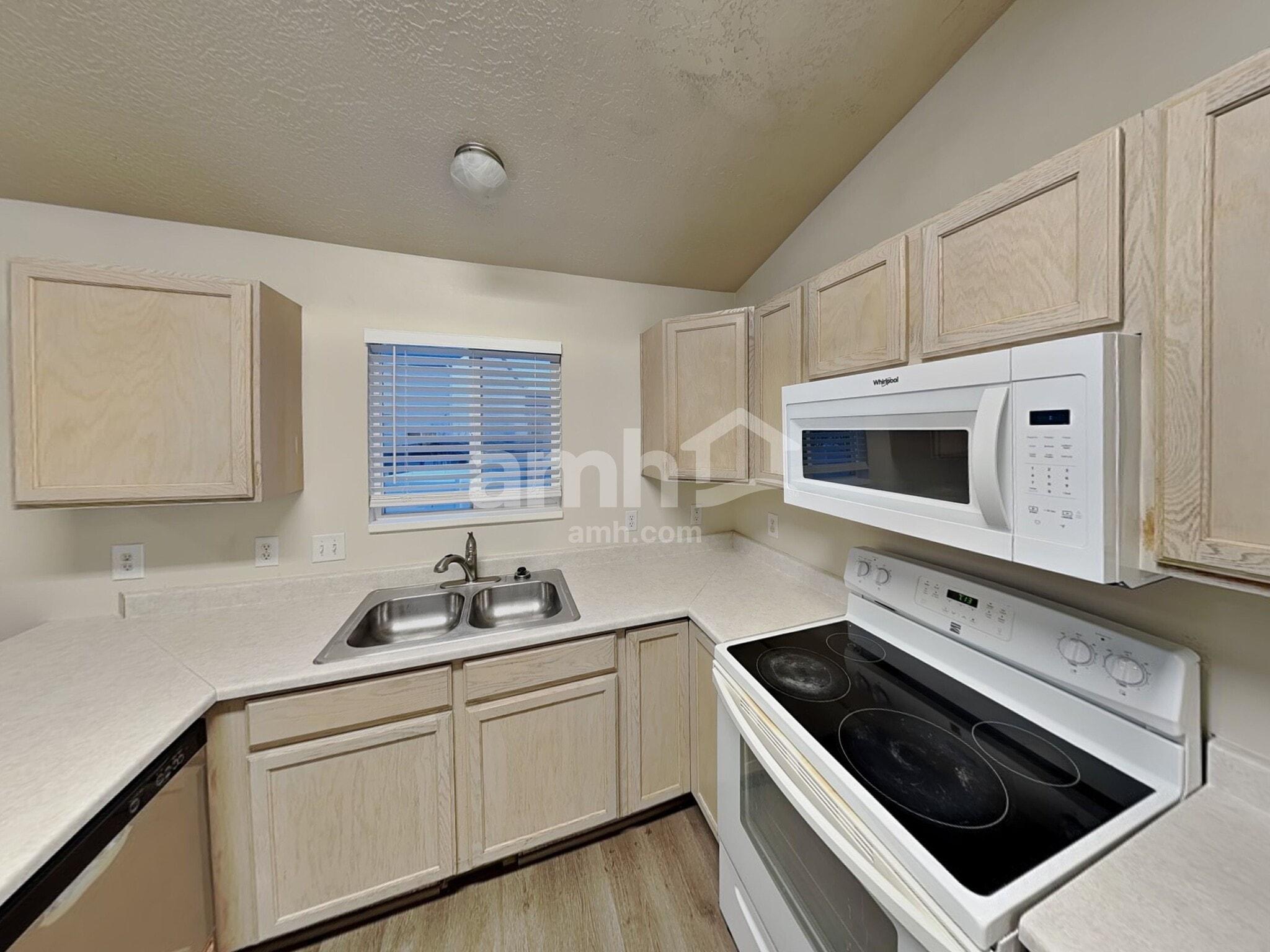 Building Photo - 3259 S Calkary Cir