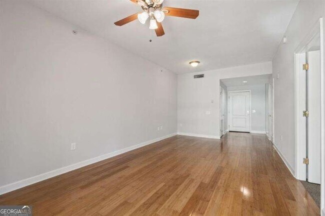 Building Photo - 195 14th St NE