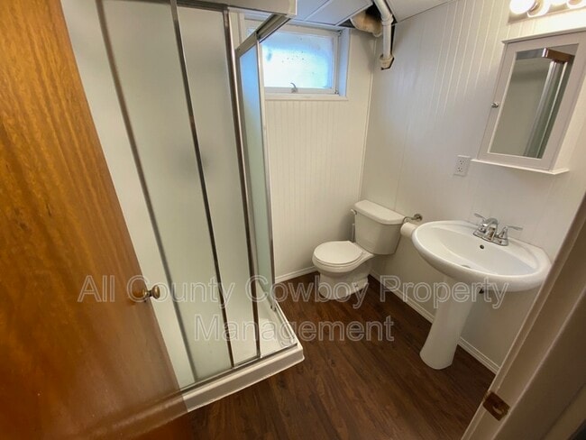 Building Photo - 1417 E Spring Creek Dr