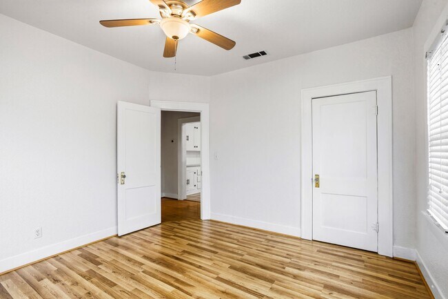 Building Photo - 1705 Virginia Pl
