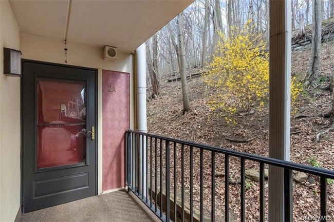 Building Photo - 1116 Warburton Ave