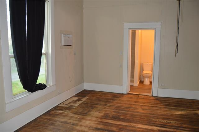Building Photo - 1403 Bonham St