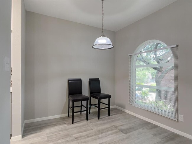 Building Photo - 6500 Harbor Town Dr