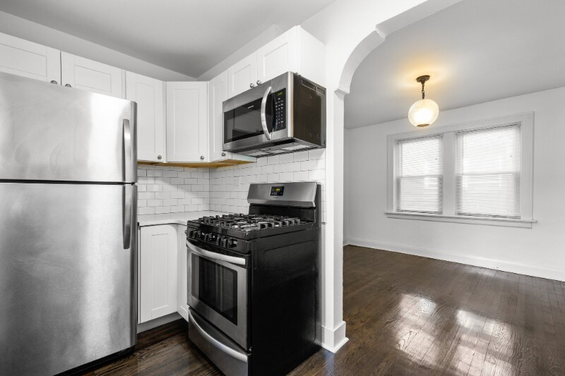 Building Photo - 6324 Berthold Ave