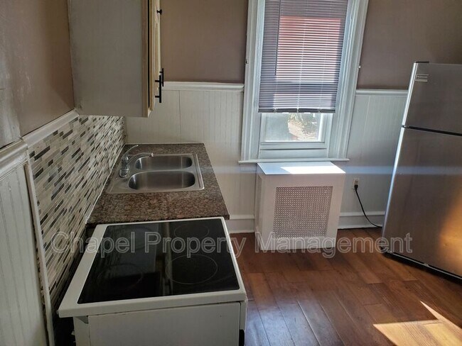 Building Photo - 6000 N 19th St