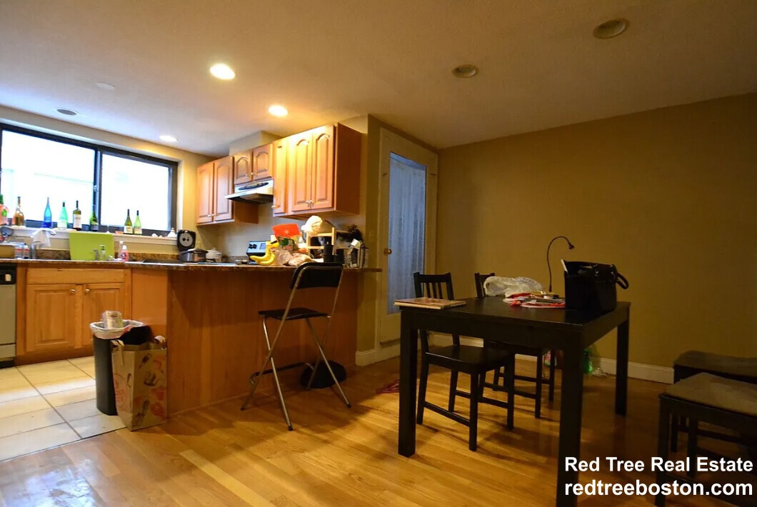 Building Photo - 85 Brainerd Rd