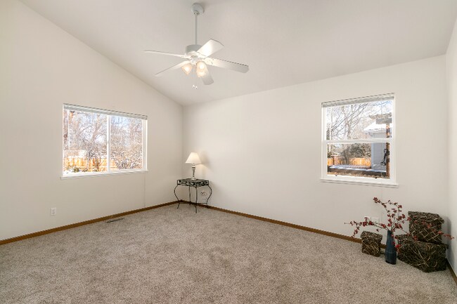 Building Photo - 2756 Arancia Dr