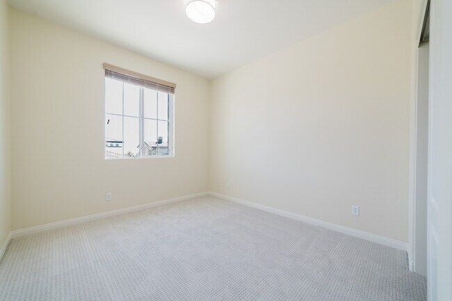 Building Photo - 1130 Festival Rd