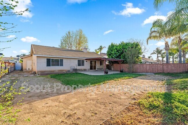 Building Photo - 31654 Granville Dr