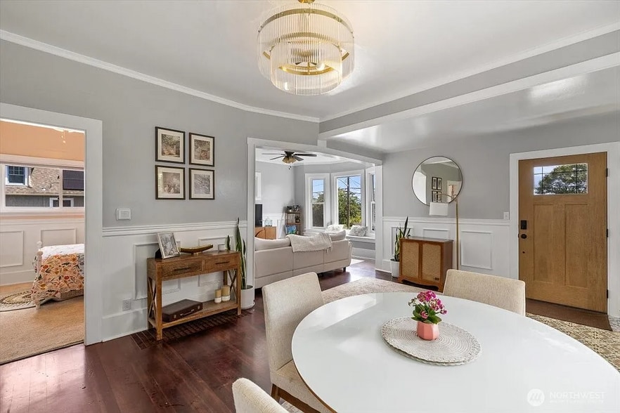dining room - 3311 25th Ave S