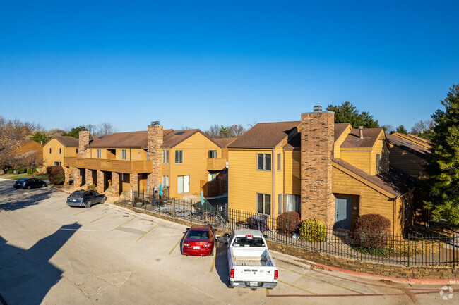 Building Photo - Peach Tree Village