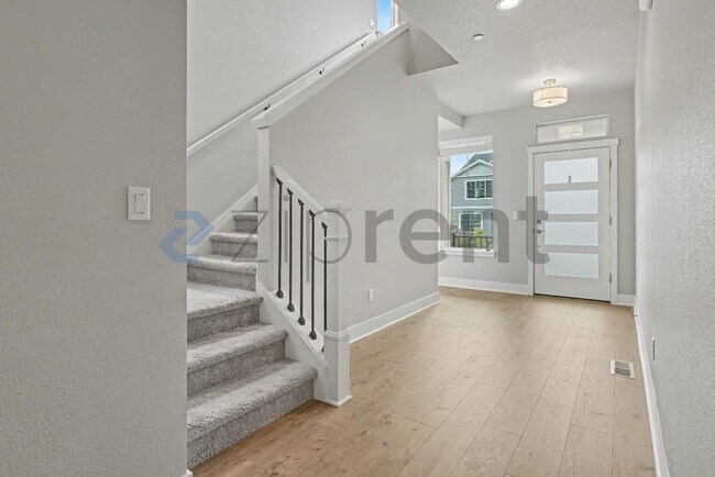 Building Photo - 8565 SW 176th Ave