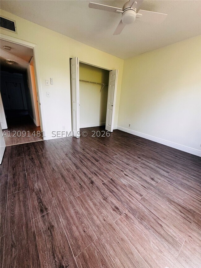 Building Photo - 2425 SW 22nd Ave