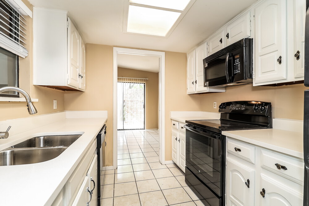 Building Photo - 1305 Rusdell Dr