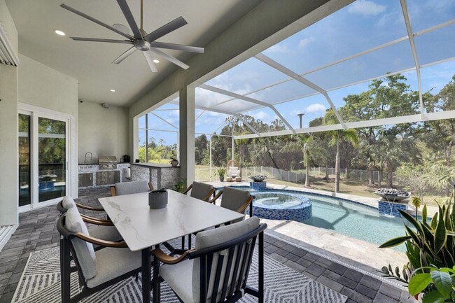 Building Photo - 706 Manns Harbor Dr