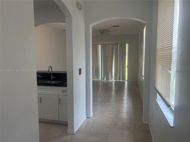 Building Photo - 4287 NE 9th St