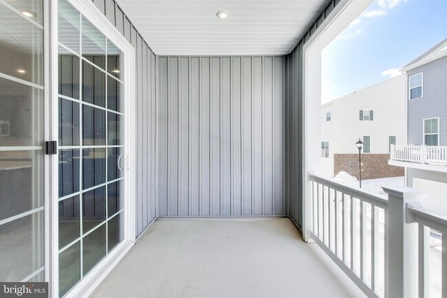 Building Photo - 11330 Meridian Hill Way